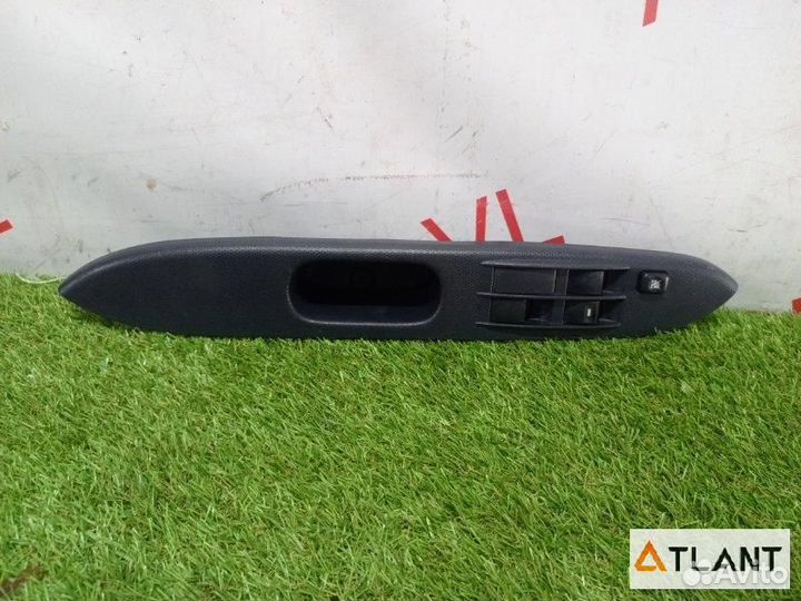 Пульт стеклоподъемника mitsubishi EK wagon