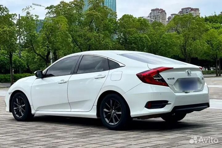 Honda Civic 1.5 CVT, 2021, 32 000 км