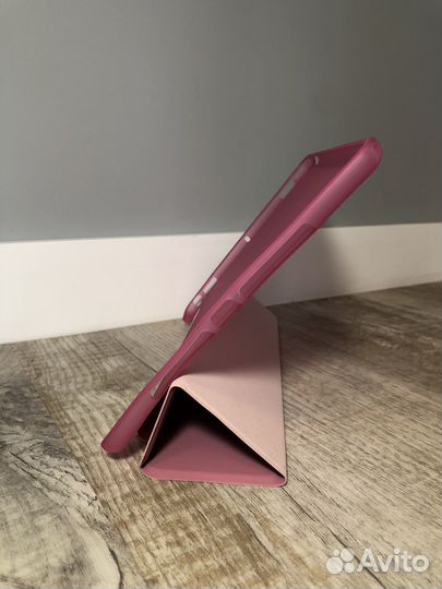 Чехол на iPad