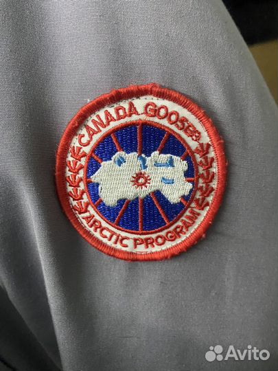 Пуховик Canada Goose