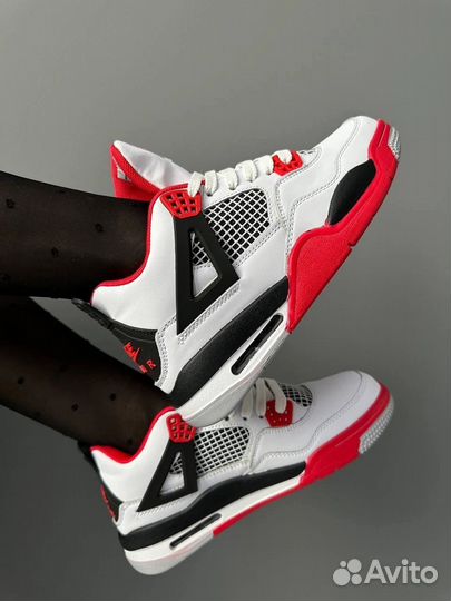 Кроссовки женские Nike Air Jordan 4