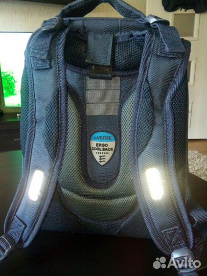 Рюкзак школьный