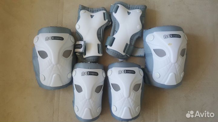 Защитные аксессуары, новые (р-р S)