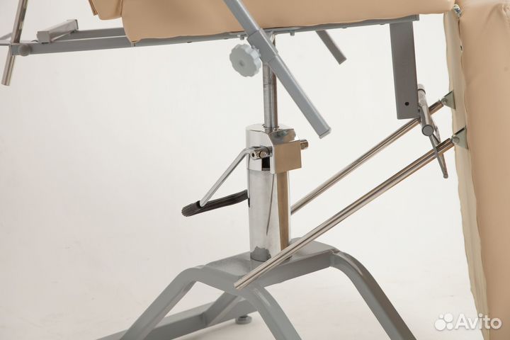 Косметологическая кушетка на гидравлике