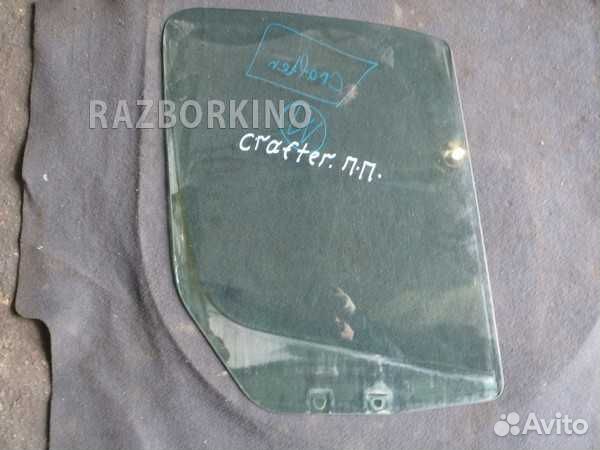 Стекло передней правой двери