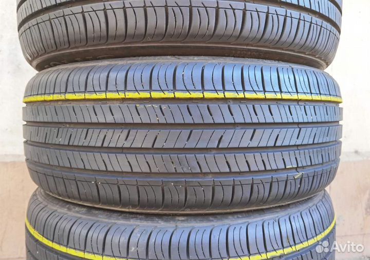 Kumho Solus TA31 215/55 R17 94V