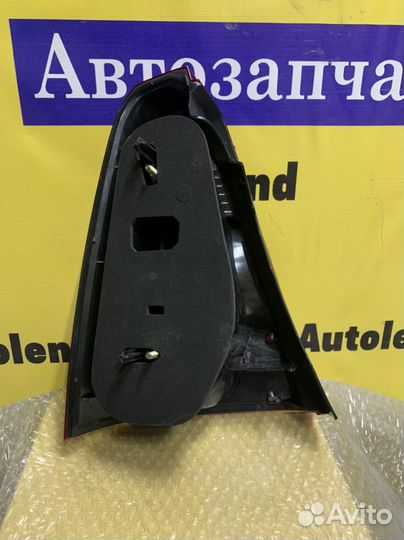 Фонарь задний левый, правый renault logan