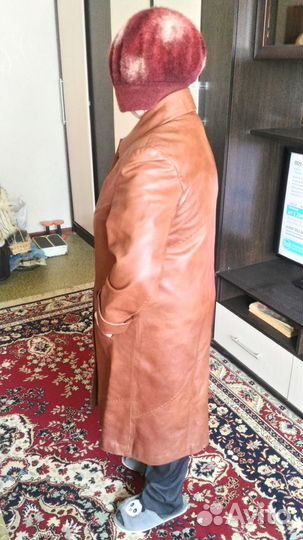 Кожаный плащ