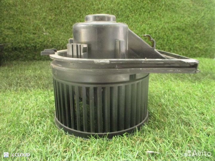 Мотор печки на volkswagen golf 1J1 AZJ