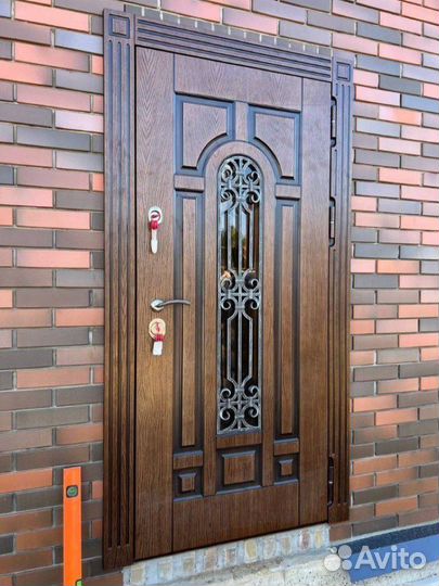 Входная стальная дверь