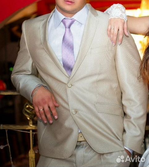 Костюм свадебный