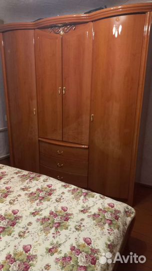 Спальный гарнитур италия