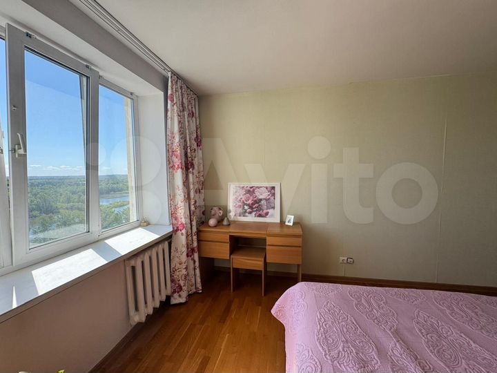 3-к. квартира, 95 м², 16/19 эт.