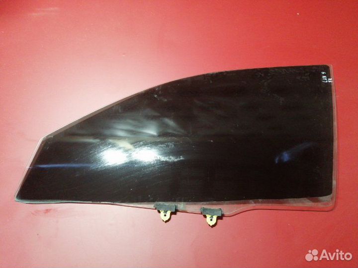 Стекло двери переднее левое Mitsubishi Lancer