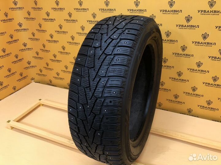 Roadstone Winguard WinSpike 215/55 R17 98T