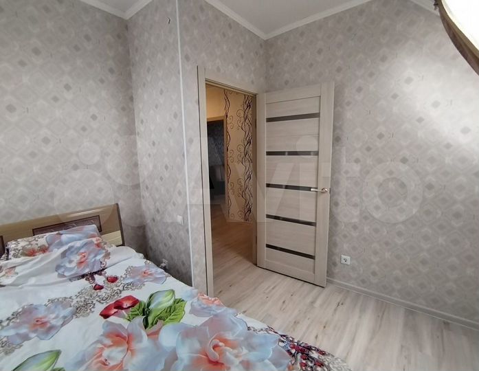 3-к. квартира, 77 м², 5/5 эт.