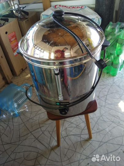 Кафе на берегу моря