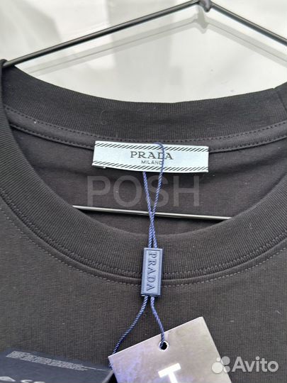 Футболка Prada