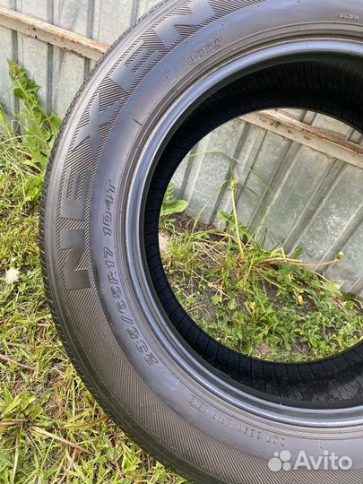 Nexen Roadian 571 235/65 R17 104T