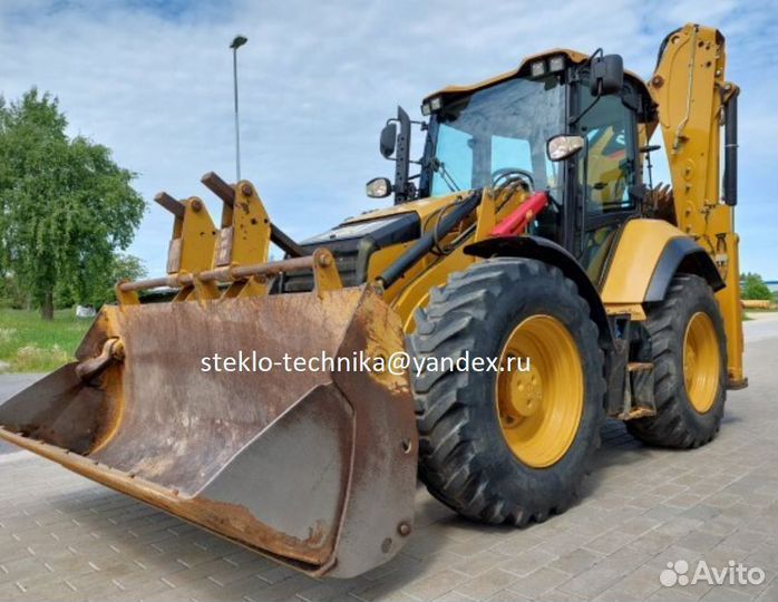 Ветровое стекло правое на Caterpillar