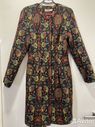 Легкое пальто из гобелена