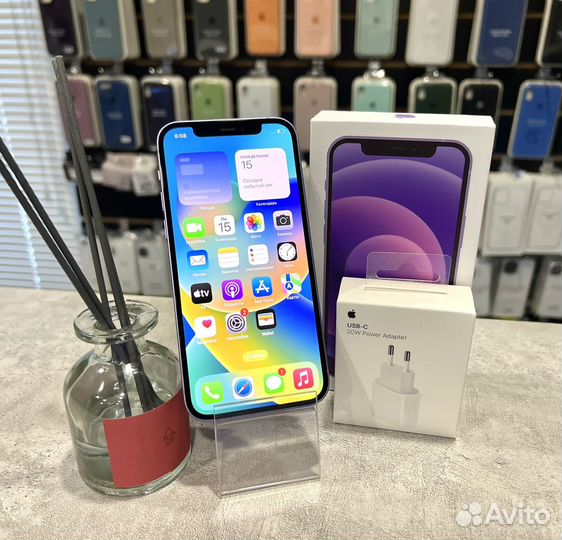 iPhone 12, 64 ГБ