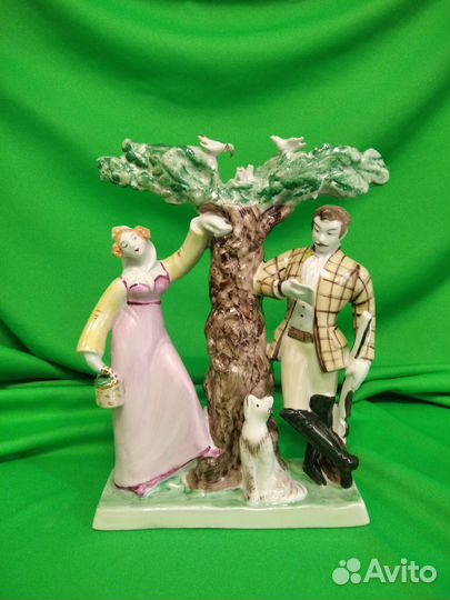 Статуэтка Барышня -крестьянка