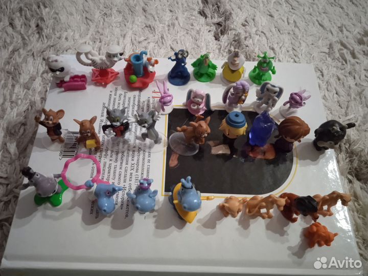 Игрушки из киндера