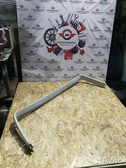 Обшивка двери багажника VW Touran 2003-2010