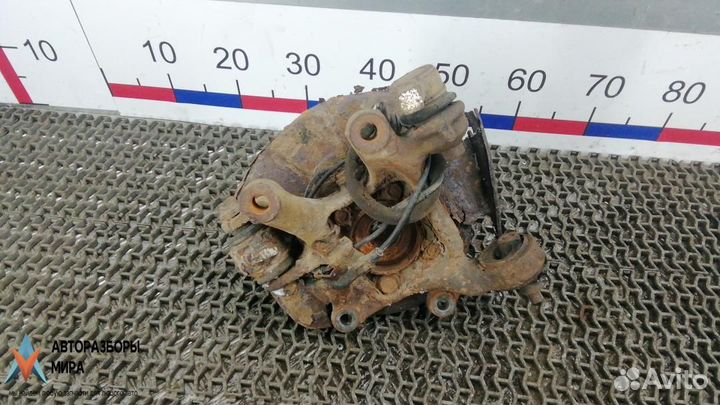 Ступица задняя левая Toyota RAV4 3 (XA30) 2006