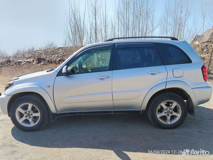 Toyota RAV4 2.0 МТ, 2004, 306 000 км