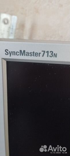 Монитор Samsung syncmaster 713 n