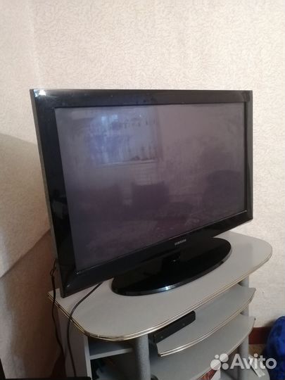 Телевизор samsung