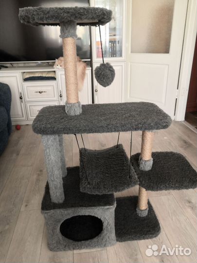 Домик с когтеточкой