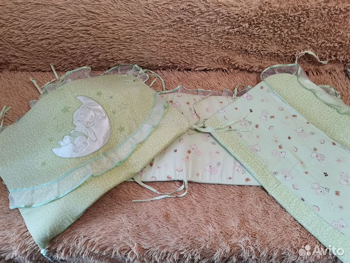 Бортики в кроватку