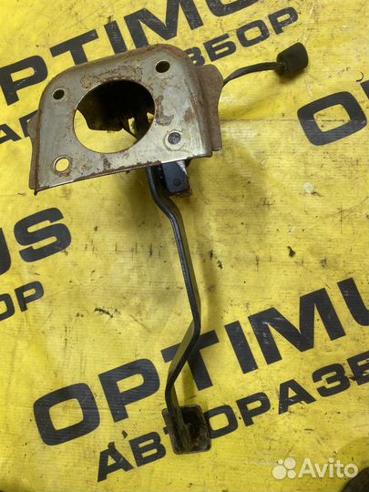 Педаль тормоза Hyundai Accent