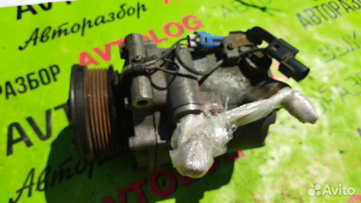 Компрессор кондиционера Mitsubishi Outlander Xl