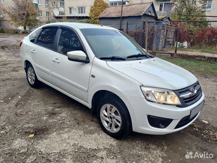 LADA Granta 1.6 МТ, 2015, 108 000 км