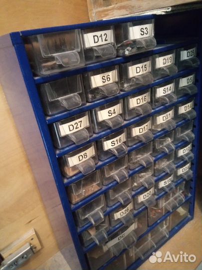 Кассетницы для радиодеталей и компонентов