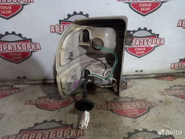 Фонарь задний правый Toyota Town Ace YR21 3YEU