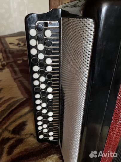 Продаю баян