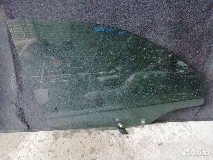 Стекло передней правой двери Мицубиши Каризма