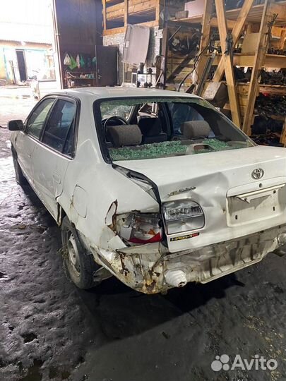 Авто в разбор на запчасти Toyota Corolla