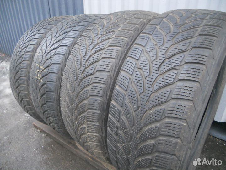 Bridgestone Blizzak LM-32 225/55 R17 101V