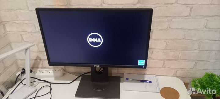 Монитор Dell 22