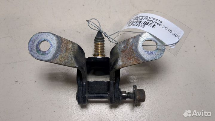 Петля заднего стекла Jeep Grand Cherokee, 2011