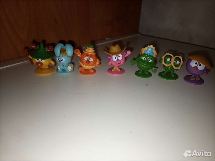 Игрушки из киндеров
