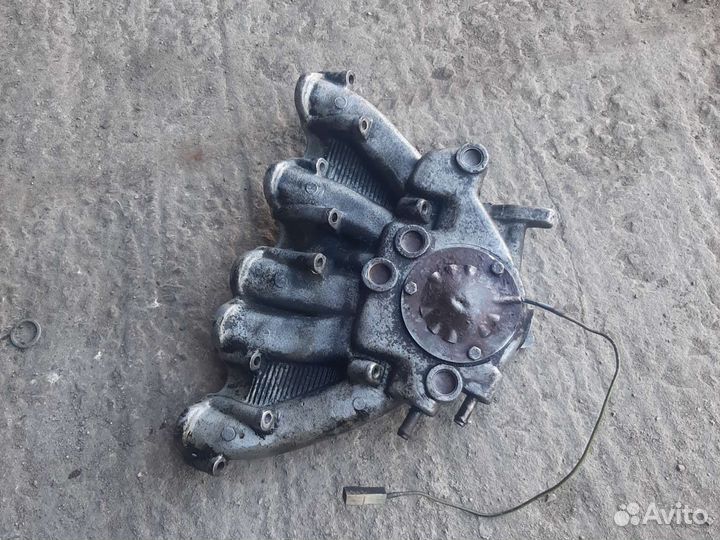 Впускной коллектор под карбюратор audi 100 аар