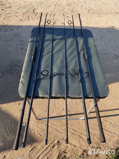 Удилище EastShark Black Jungle 3.75 lb 3,9 м