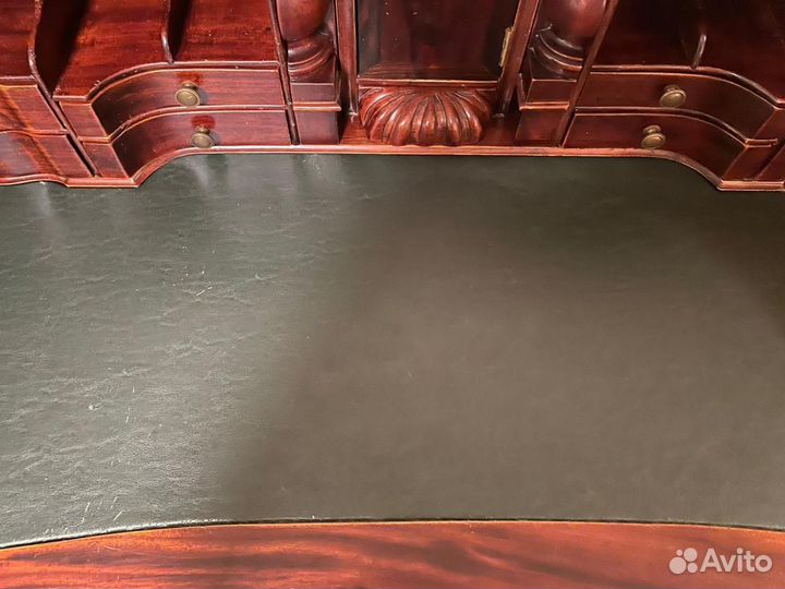 Стол бюро секретер
